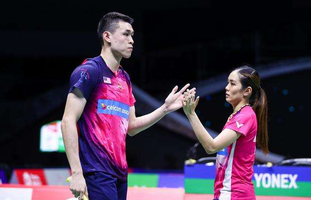 关于马来西亚队逆转日本队，黄鸭组合点燃赛场的信息