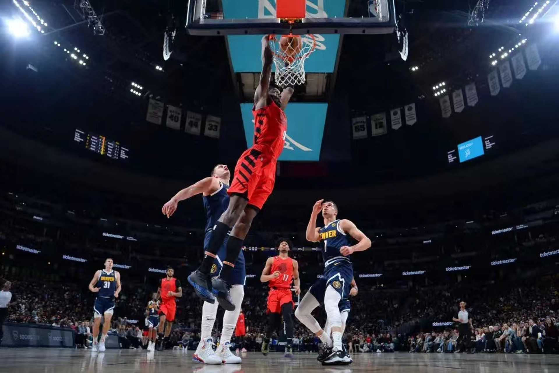 开拓者不敌老鹰,利拉德再度砍下全队最高分 开拓者不敌老鹰,利拉德再度砍下全队最高分