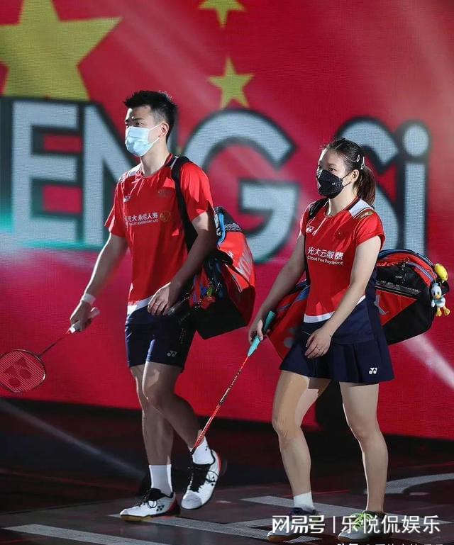 法国队翻盘丹麦队，黄鸭组合刷新纪录