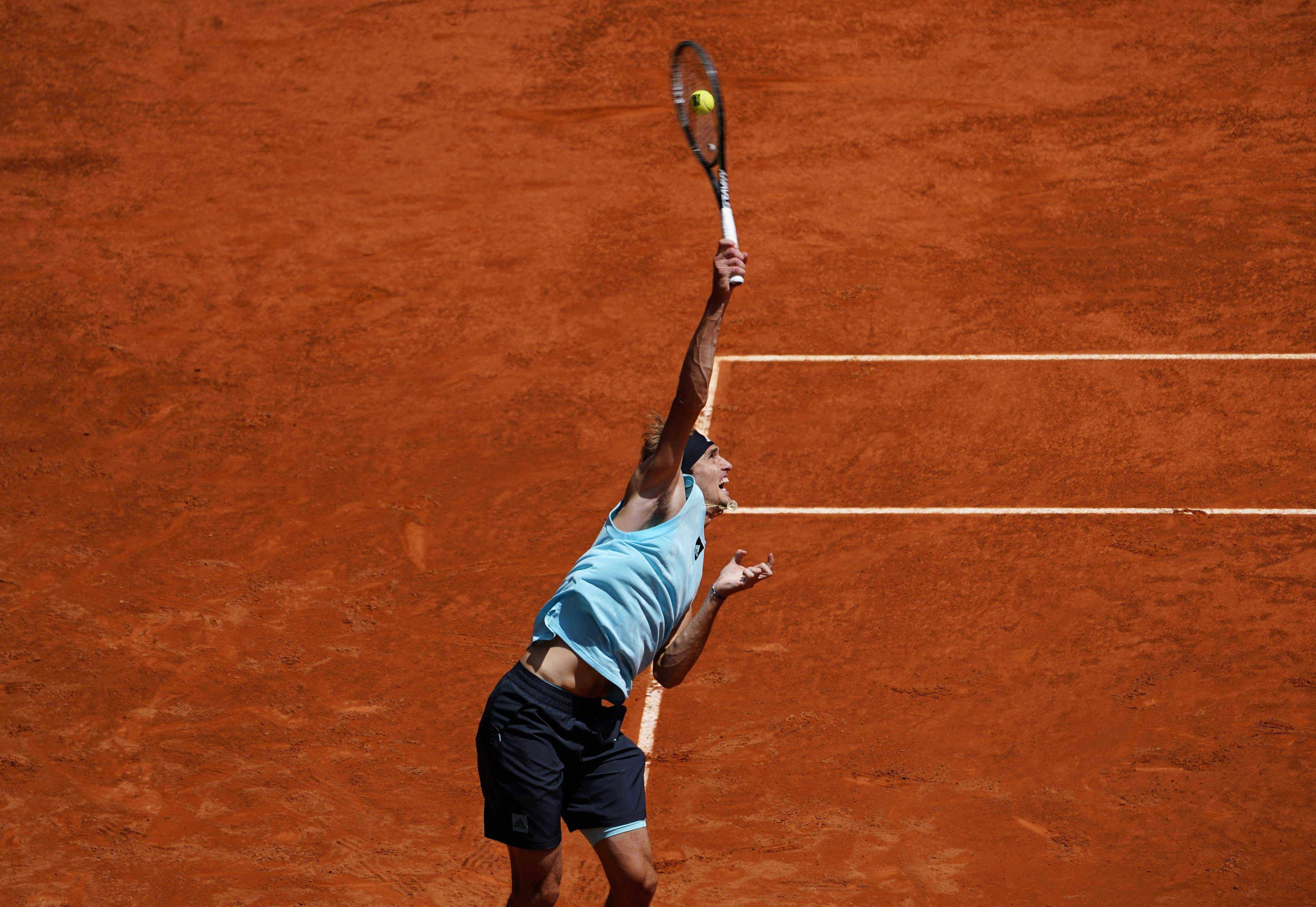 西班牙网球队爆冷德国网球队，兹维列夫完成帽子戏法的简单介绍