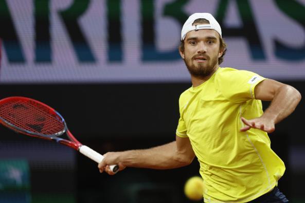 包含美国网球队碾压法国网球队，梅德韦杰夫绝境逆转的词条