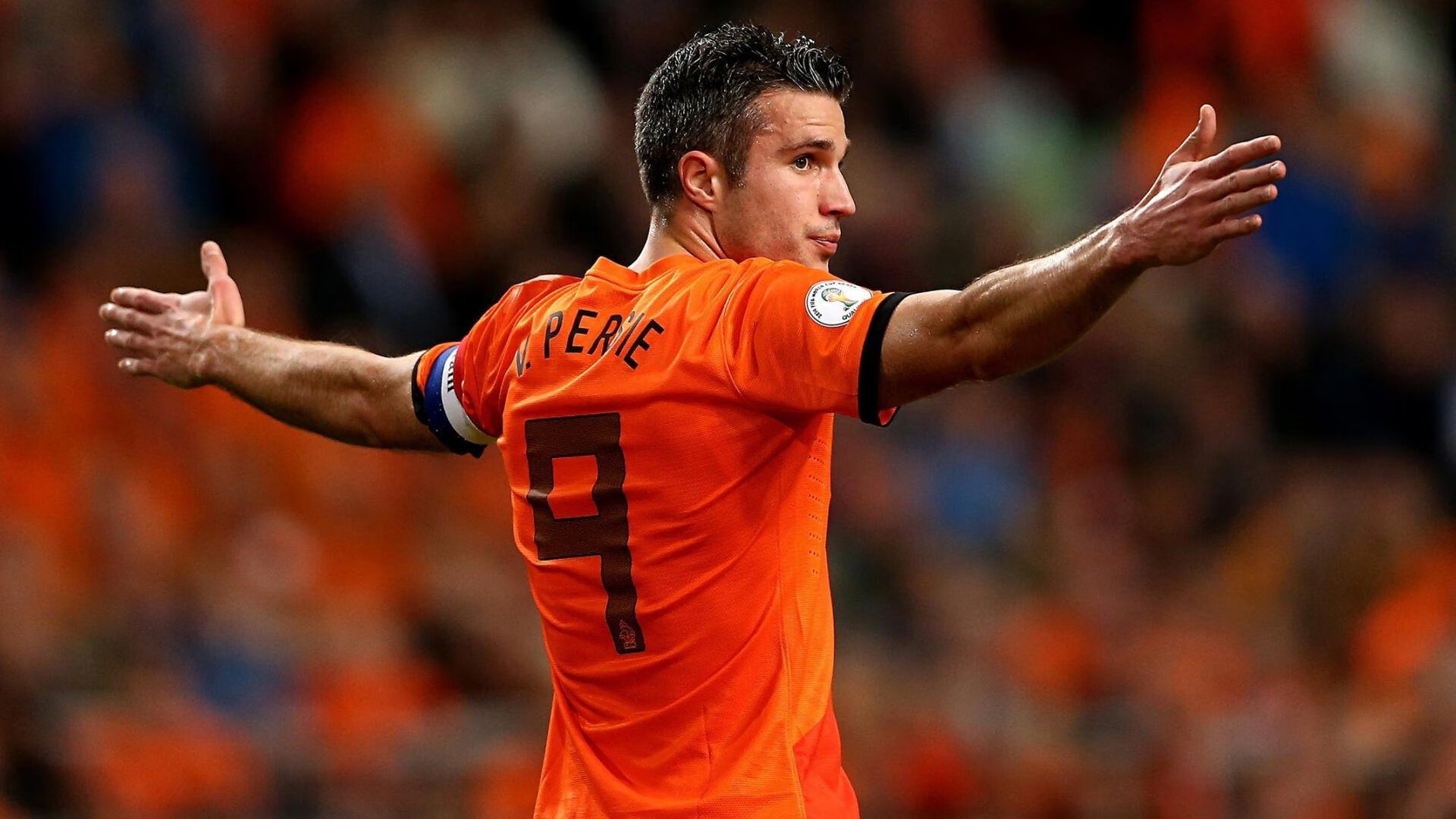 欧冠淘汰赛焦点战，深圳队一波带走国王，战术革命震撼欧洲足坛